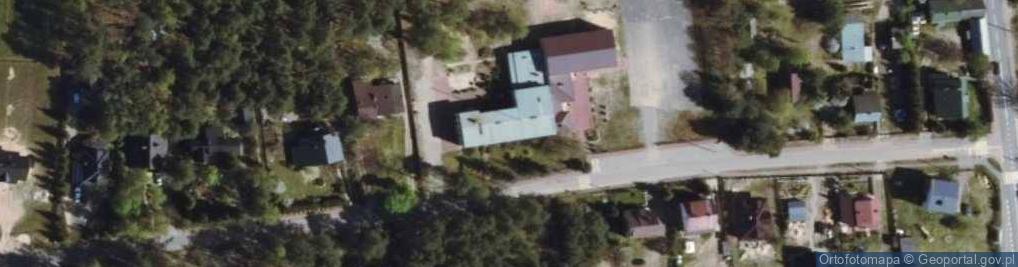 Zdjęcie satelitarne Szkoła Podstawowa Im.papieża Jana Pawła II W Blochach