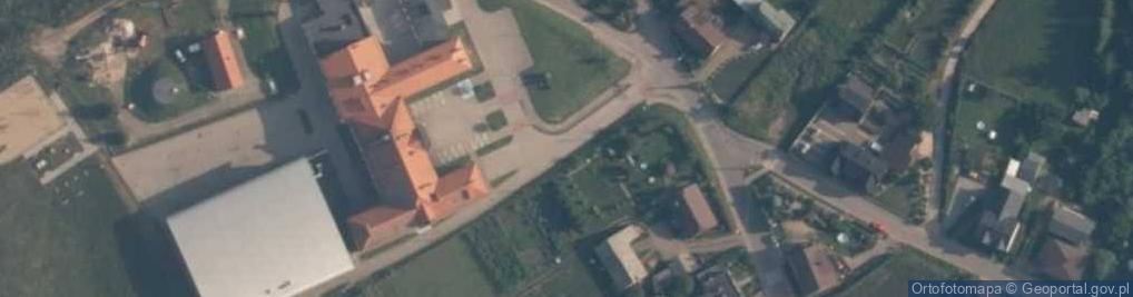 Zdjęcie satelitarne Szkoła Podstawowa Im. Partyzantów Gryfa Pomorskiego W Kiełpinie