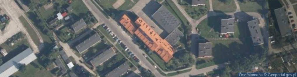 Zdjęcie satelitarne Szkoła Podstawowa Im. Rodziny Donimirskich Z Oddziałami Integracyjnymi W Czerninie