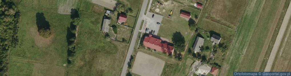 Zdjęcie satelitarne Szkoła Podstawowa Im. Św.jana Pawła W Hucinie