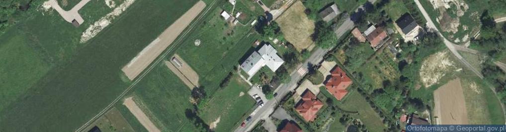 Zdjęcie satelitarne Szkoła Podstawowa Im. Świętej Jadwigi Królowej W Lusinie