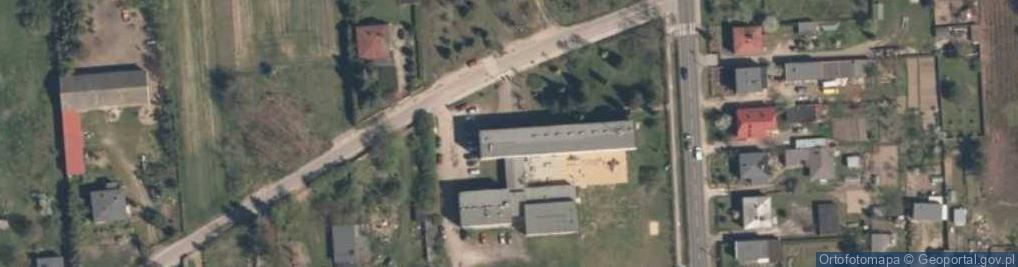 Zdjęcie satelitarne Szkoła Podstawowa im. Wojska Polskiego w Wiewiórczynie