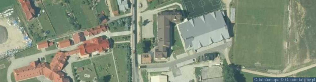 Zdjęcie satelitarne Szkoła Podstawowa Im. Żołnierzy Wojsk Ochrony Pogranicza