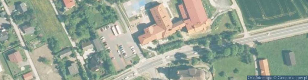 Zdjęcie satelitarne Szkoła Podstawowa Imienia Majora Henryka Sucharskiego W Inwałdzie