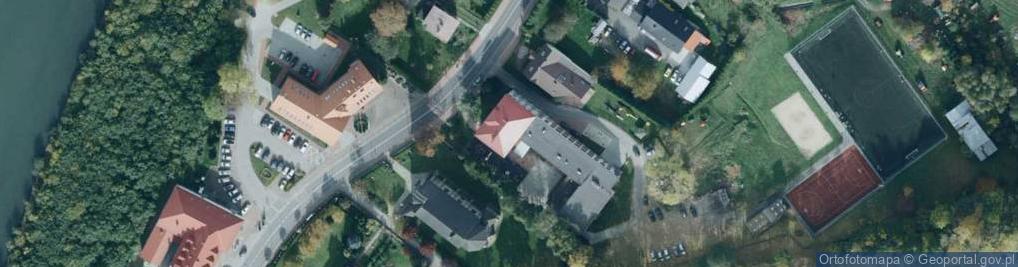 Zdjęcie satelitarne Szkoła Podstawowa Nr 1 Im.m.kopernika W Porąbce