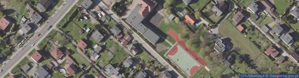 Zdjęcie satelitarne Szkoła Podstawowa Nr 1 Im. Poległych Na Pasternioku W Orzeszu