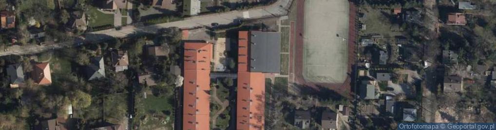 Zdjęcie satelitarne Szkoła Podstawowa Nr 1 Im. Stanisława Staszica