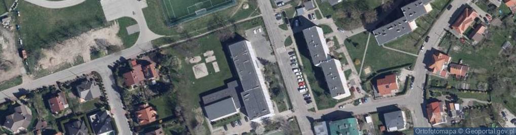 Zdjęcie satelitarne Szkoła Podstawowa Nr 10 Z Oddziałami Integracyjnymi Im. J. H. Dąbrowskiego W Nysie