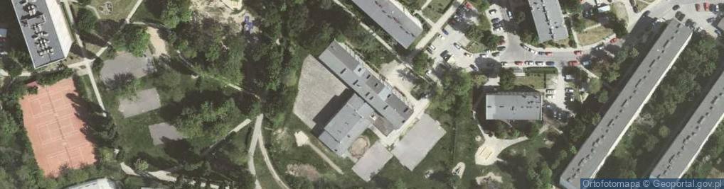 Zdjęcie satelitarne Szkoła Podstawowa Nr 123 Im. Gen. Józefa Bema W Krakowie