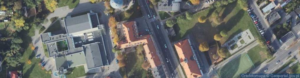 Zdjęcie satelitarne Szkoła Podstawowa Nr 13 Specjalna W Specjalnym Ośrodku Szkolno - Wychowawczym Nr 1 W Gnieźnie