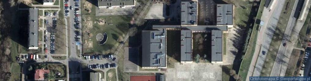 Zdjęcie satelitarne Szkoła Podstawowa Nr 13 Z Oddziałami Integracyjnymi I Oddziałami Sportowymi Im. Arkadego Fiedlera W Gorzowie Wlkp.