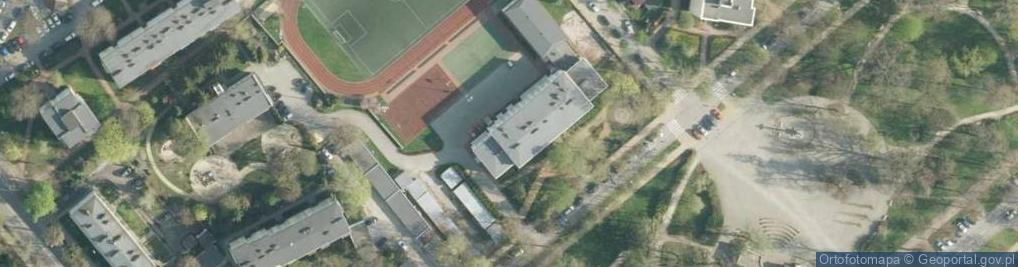 Zdjęcie satelitarne Szkoła Podstawowa Nr 2 Im. Krzysztofa Kamila Baczyńskiego W Puławach