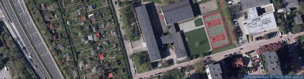 Zdjęcie satelitarne Szkoła Podstawowa Nr 27 Im. Janusza Kusocińskiego W Bielsku-Białej