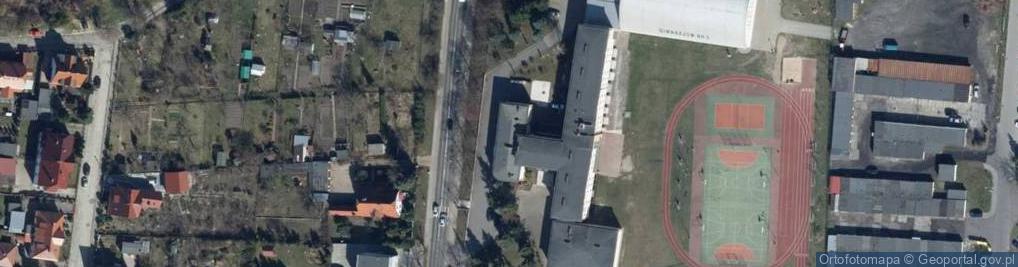 Zdjęcie satelitarne Szkoła Podstawowa Nr 3 Im. Czesława Niemena W Świebodzinie