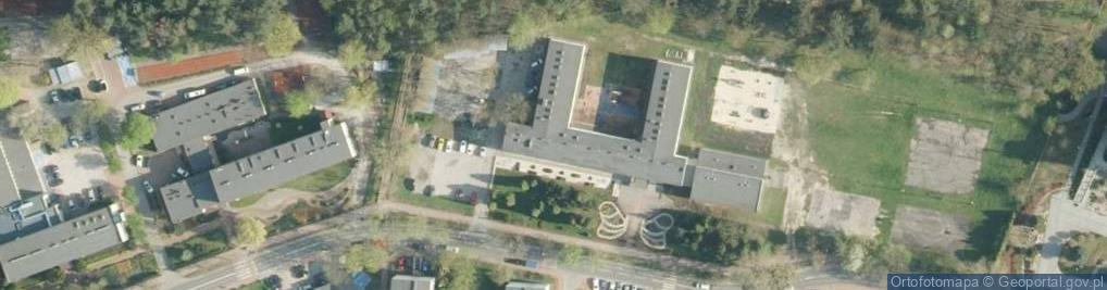 Zdjęcie satelitarne Szkoła Podstawowa Nr 3 Im. Jana Brzechwy W Puławach