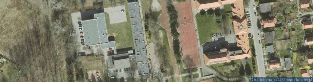 Zdjęcie satelitarne Szkoła Podstawowa Nr 3 Im. Marii Skłodowskiej-Curie W Trzebnicy