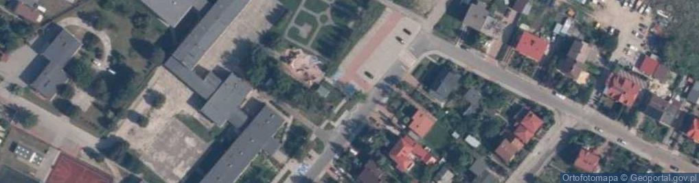 Zdjęcie satelitarne Szkoła Podstawowa, nr 3 im. Obrońców Westerplatte