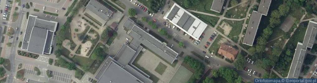 Zdjęcie satelitarne Szkoła Podstawowa Nr 3 Im. Podróżników I Odkrywców Polskich W Oleśnicy