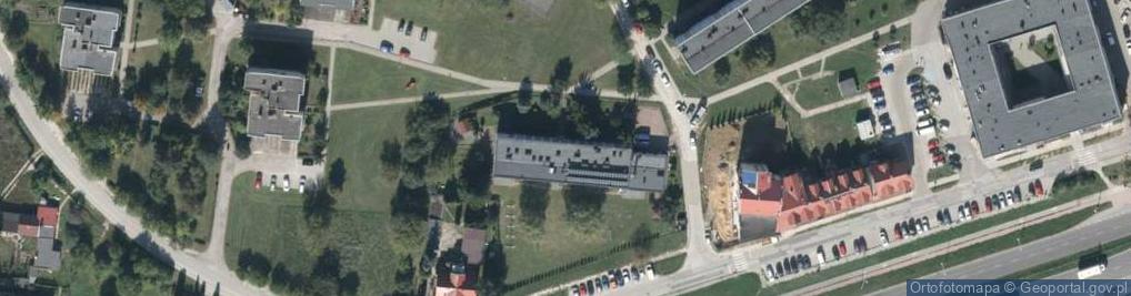 Zdjęcie satelitarne Szkoła Podstawowa Nr 36 Specjalna Przy Sosw Nr 2 W Kielcach