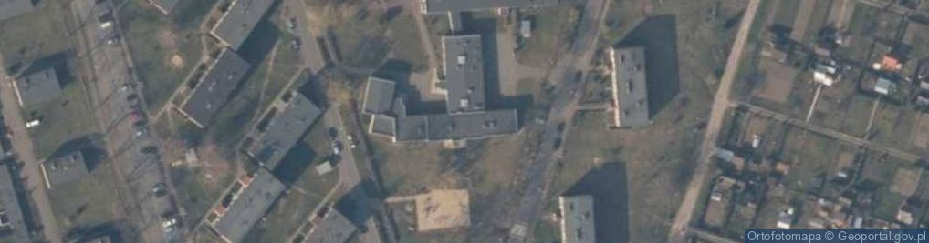 Zdjęcie satelitarne Szkoła Podstawowa Nr 4 Im. Jana Pawła II W Nowogardzie
