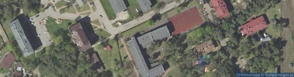 Zdjęcie satelitarne Szkoła Podstawowa Nr 4 W Ostrołęce