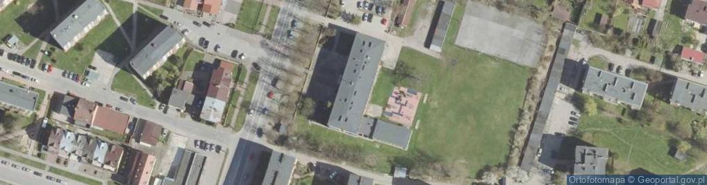 Zdjęcie satelitarne Szkoła Podstawowa Nr 5 Im. Jana Pawła II W Skarżysku-Kamiennej