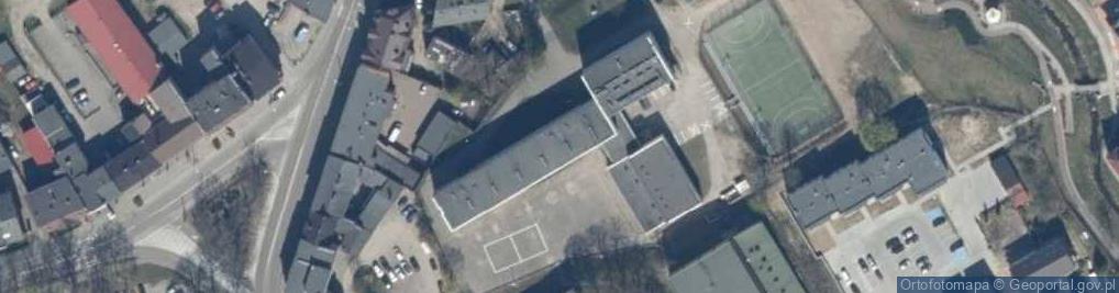 Zdjęcie satelitarne Szkoła Podstawowa Nr 5 Im Mjr Henryka Sucharskiego W Bytowie