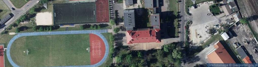 Zdjęcie satelitarne Szkoła Podstawowa Nr 5 Im. Władysława Sikorskiego W Dęblinie