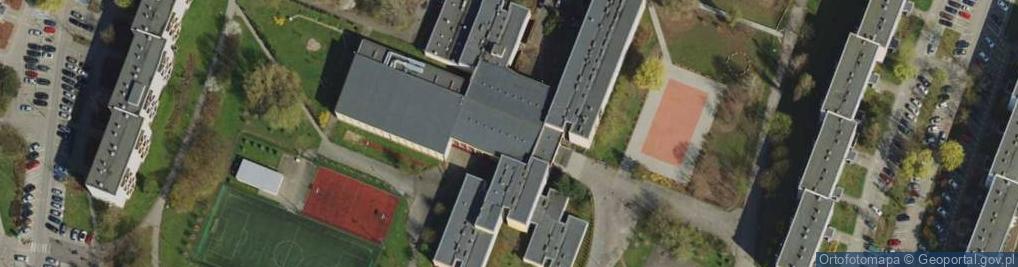 Zdjęcie satelitarne Szkoła Podstawowa Nr 6 Im. Hipolita Cegielskiego Z Oddzialami Integracyjnymi