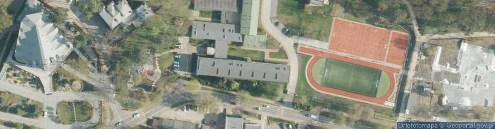 Zdjęcie satelitarne Szkoła Podstawowa Nr 6 Im. Polskich Lotników W Puławach