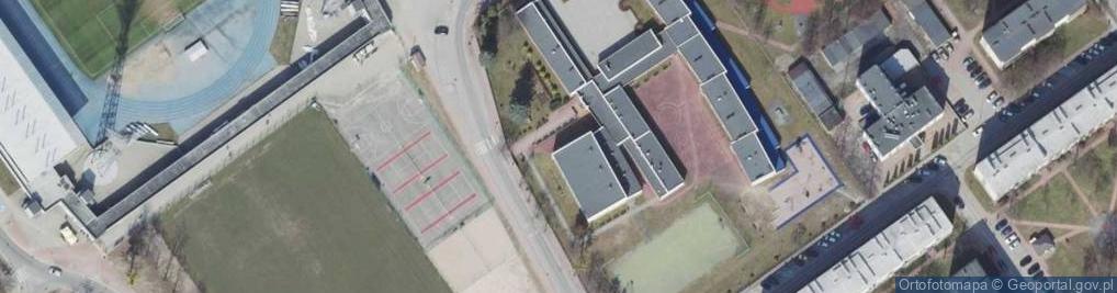 Zdjęcie satelitarne Szkoła Podstawowa Nr 6 Im. Żwirki I Wigury Z Oddziałami Integracyjnymi I Sportowymi