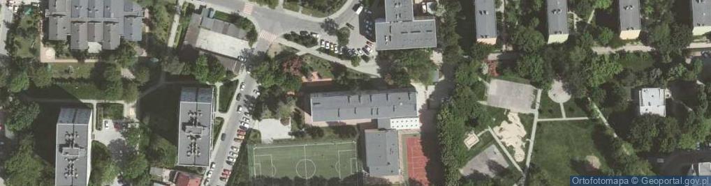 Zdjęcie satelitarne Szkoła Podstawowa Nr 64 Im. Tadeusza Kościuszki W Krakowie