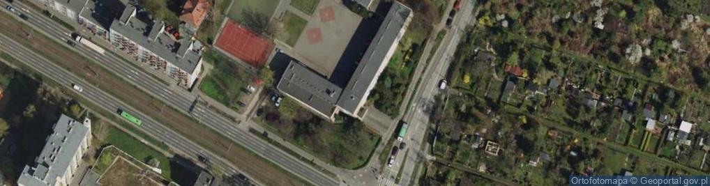 Zdjęcie satelitarne Szkoła Podstawowa Nr 77 Im. Xv Pułku Ułanów Poznańskich