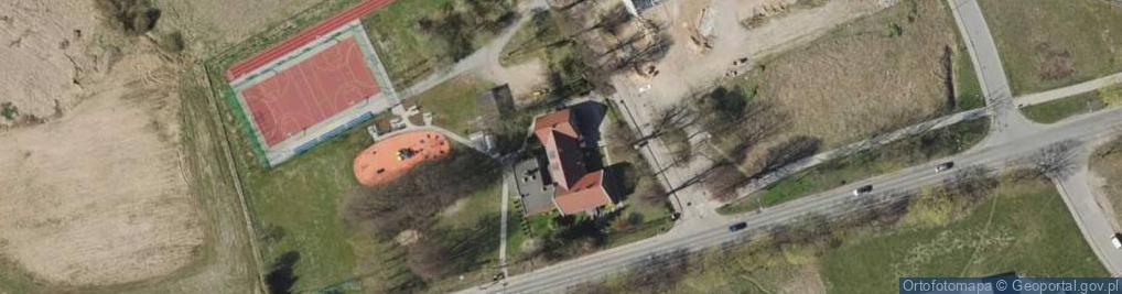 Zdjęcie satelitarne Szkoła Podstawowa Nr 83 W Gdańsku