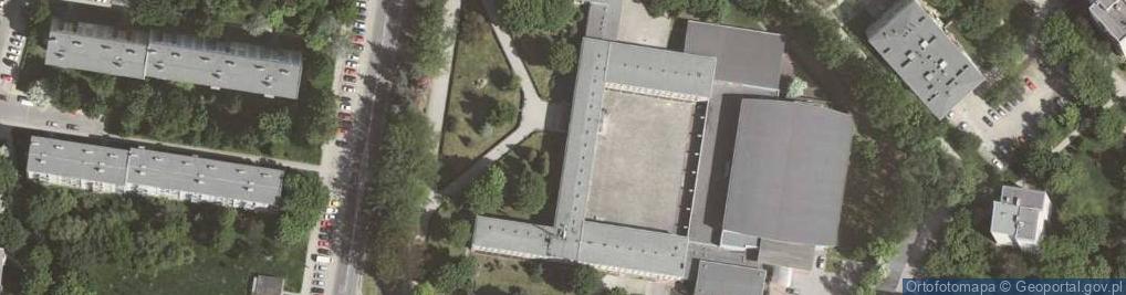Zdjęcie satelitarne Szkoła Podstawowa Nr 91 Im. Janusza Kusocińskiego W Krakowie