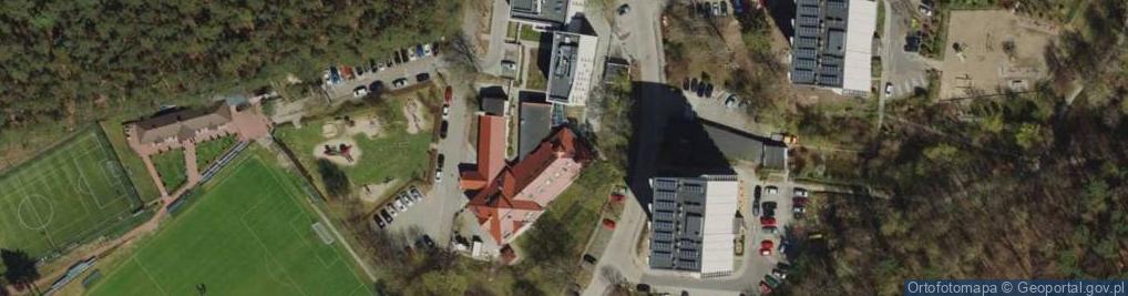 Zdjęcie satelitarne Szkoła Podstawowa Specjalna Nr 11 Dla Uczniów Przewlekle Chorych I Niepełnosprawnych Ruchowo W Sopocie