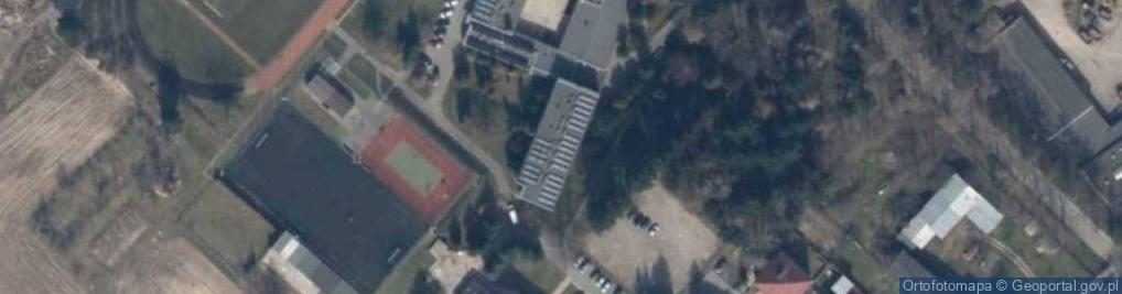 Zdjęcie satelitarne Szkoła Podstawowa Specjalna Nr 2 W Sławoborzu - Filia W Świdwinie