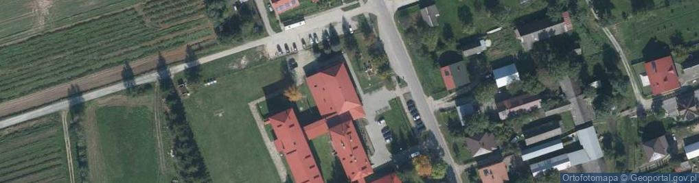 Zdjęcie satelitarne Szkoła Podstawowa W Biszczy