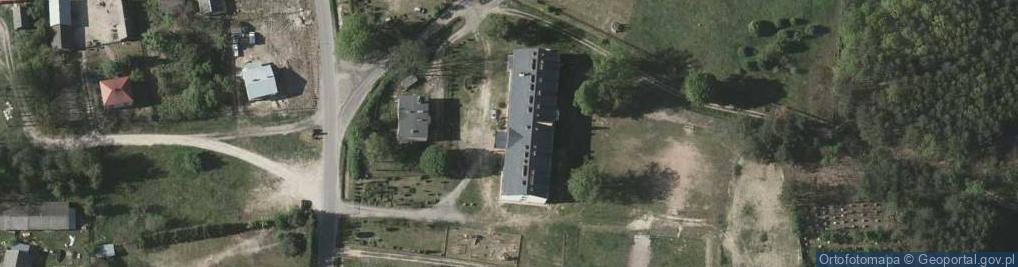 Zdjęcie satelitarne Szkoła Podstawowa W Dąbrowicy