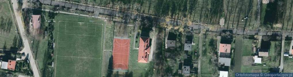 Zdjęcie satelitarne Szkoła Podstawowa W Dębowcu Filia W Iskrzyczynie