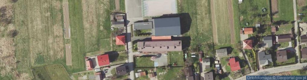 Zdjęcie satelitarne Szkoła Podstawowa W Gromcu