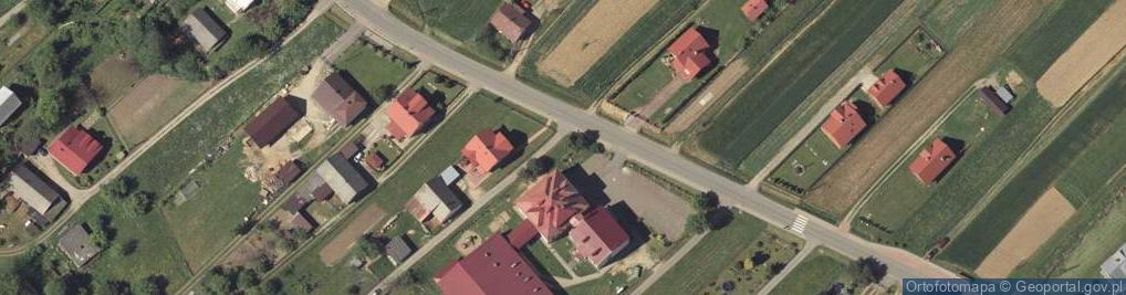Zdjęcie satelitarne Szkoła Podstawowa W Niebieszczanach