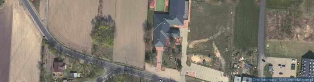 Zdjęcie satelitarne Szkoła Podstawowa W Umiastowie