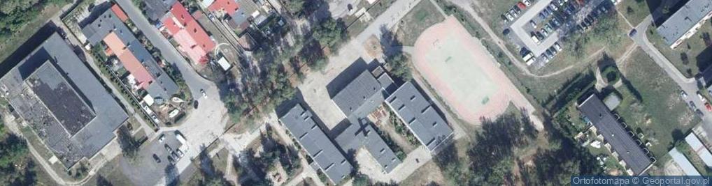 Zdjęcie satelitarne Szkoła Podstawowa W Wiechlicach