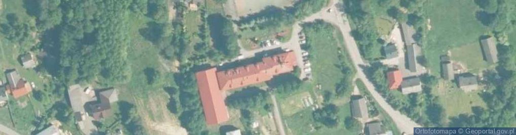 Zdjęcie satelitarne Szkoła Podstawowa W Woźnikach
