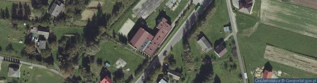 Zdjęcie satelitarne Szkoła Podstwowa W Woli Zgłobieńskiej