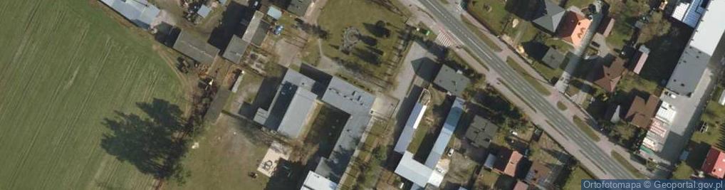 Zdjęcie satelitarne Zespół Oświatowo-Wychowawczy W Strzale Szkoła Podstawowa Im. Ireny Kosmowskiej