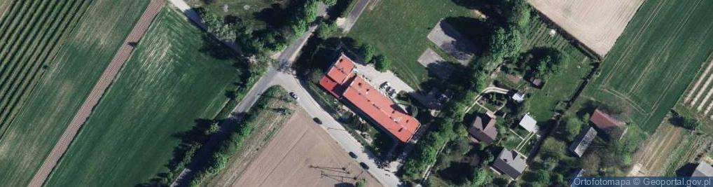 Zdjęcie satelitarne Zespół Placówek Oświatowych W Klementowicach Szkoła Podstawowa