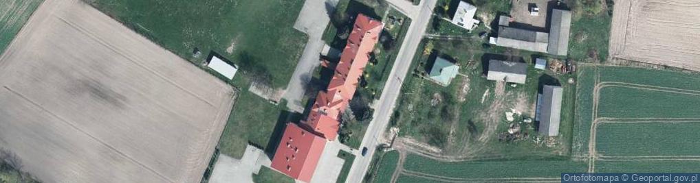 Zdjęcie satelitarne Zespół Placówek Oświatowych W Podedwórzu - Szkoła Podstawowa