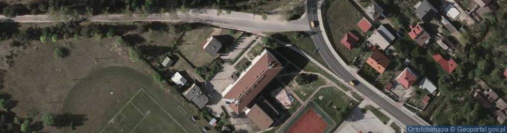 Zdjęcie satelitarne Zespół Szkół im. Szarych Szeregów w Lipie
